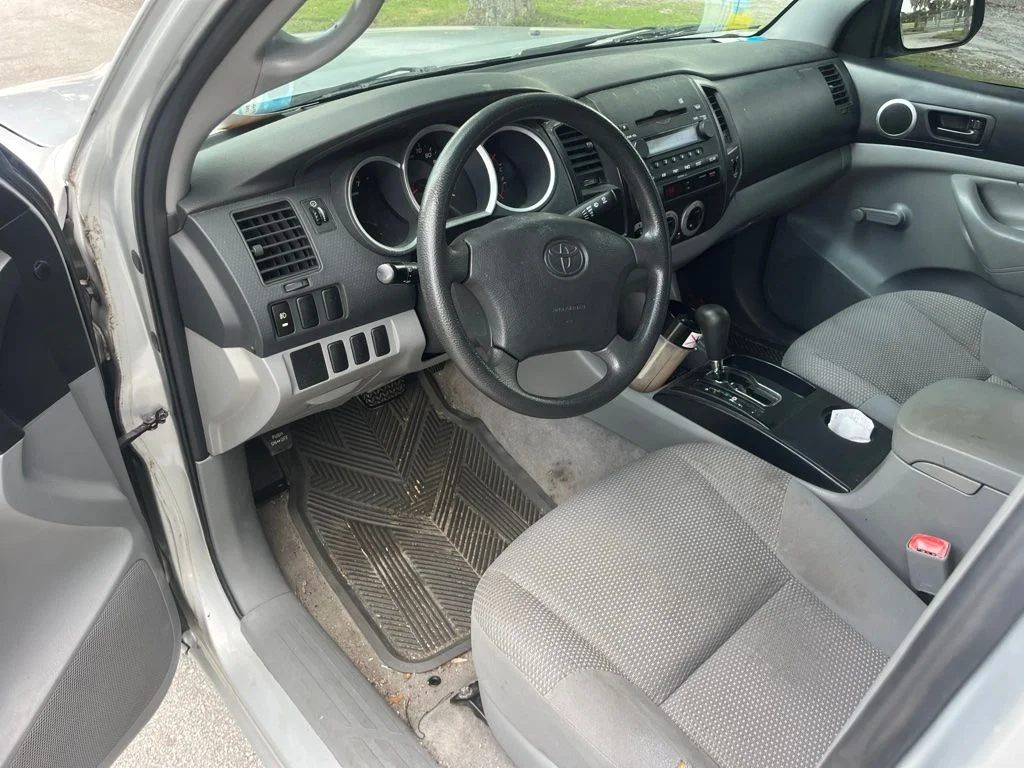 Used 2007 Silver Streak Mica Toyota Base image 2
