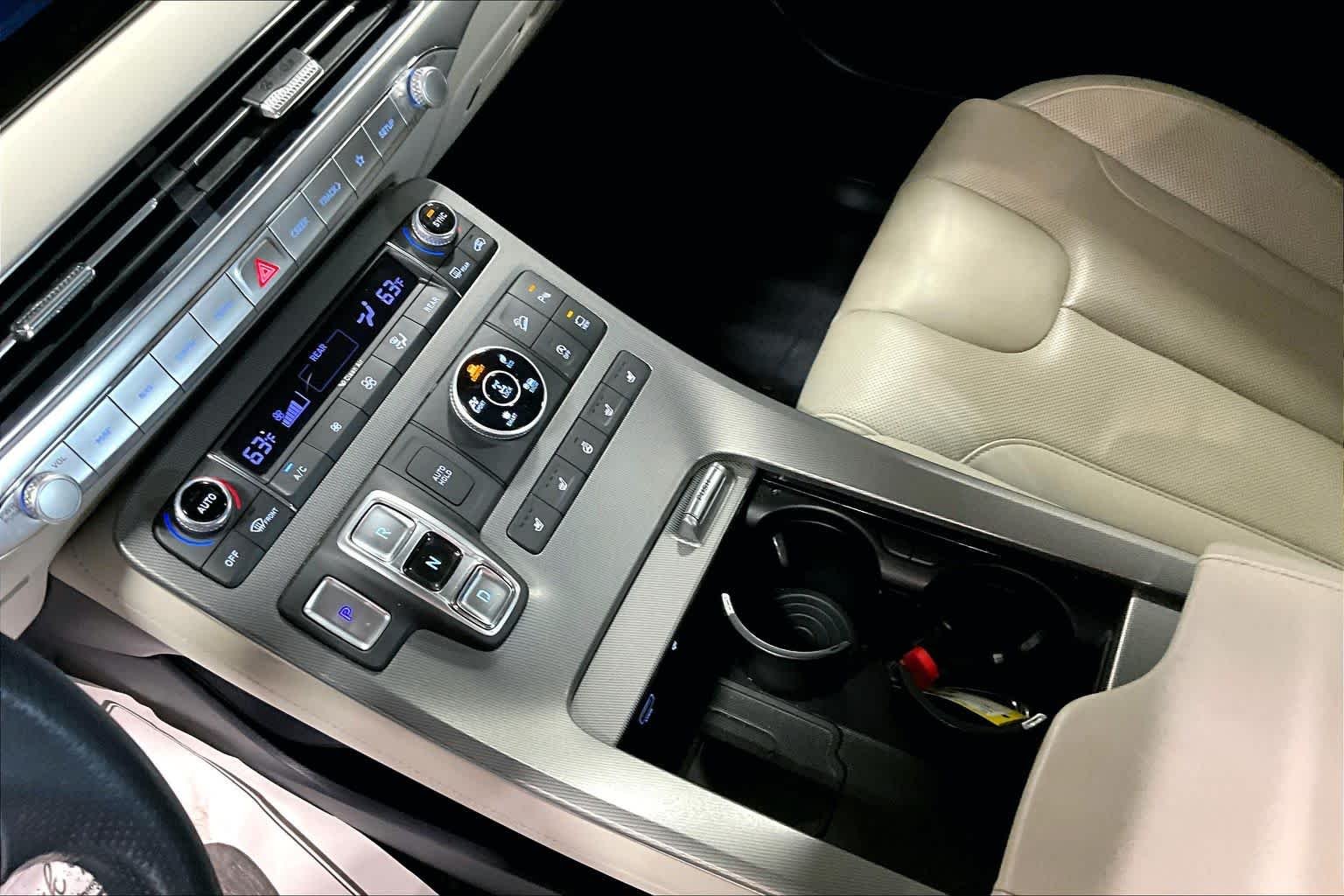 Used 2021 Moonlight Cloud Hyundai Calligraphy image 17