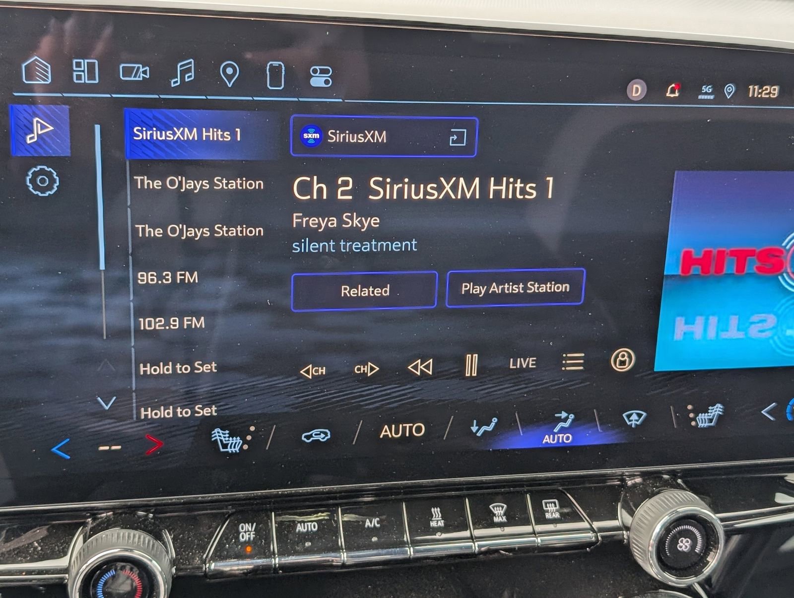 2025 Chevrolet Blazer EV LT - Photo 12