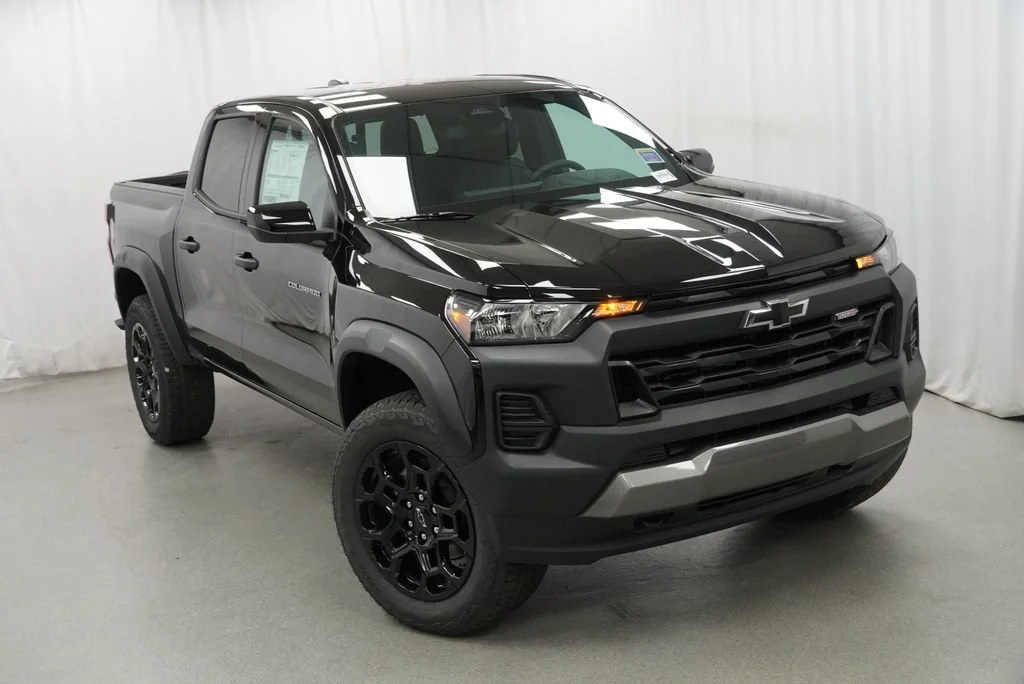 New 2026 Black Chevrolet Trail Boss image 33