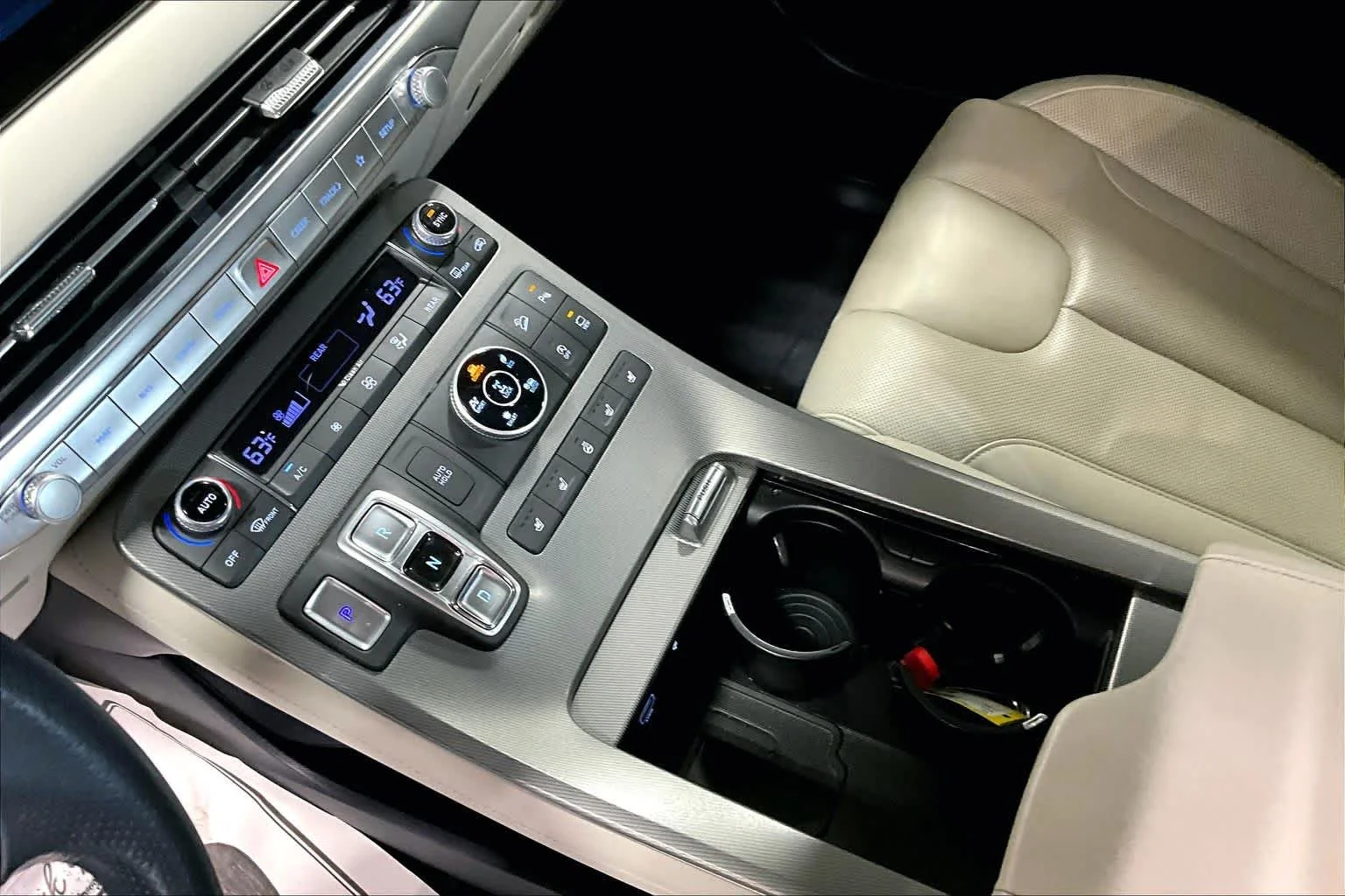 Used 2021 Moonlight Cloud Hyundai Calligraphy image 17