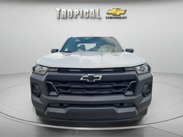 New 2026 Summit White Chevrolet WT image 8