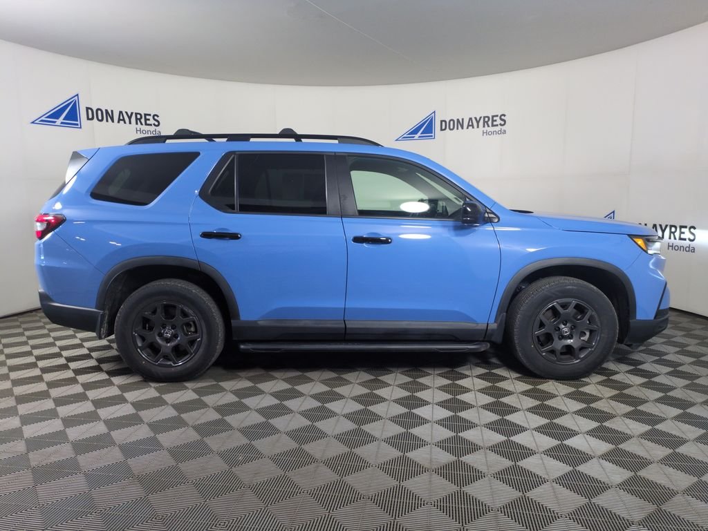 Certified Used 2023 Diffused Sky Pearl Honda TrailSport image 10