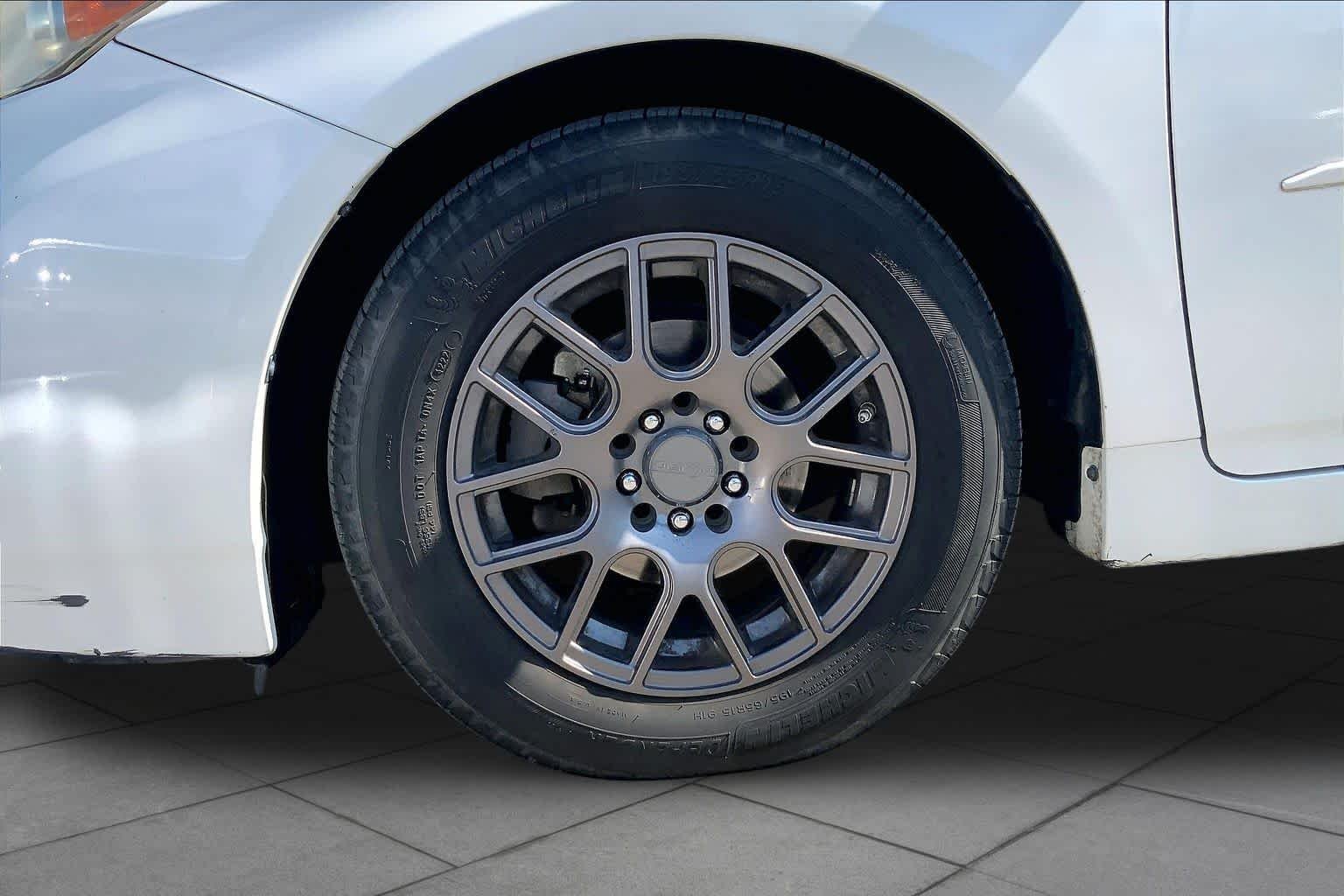 Pre-Owned 2011 Toyota Prius I