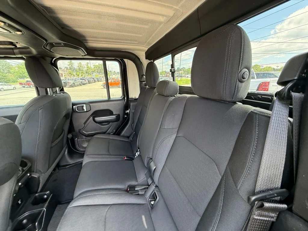 Used 2021 Black Jeep Sport image 26