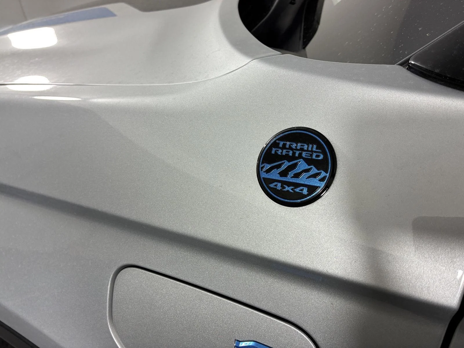 Used 2023 Silver Zynith Jeep Trailhawk image 11