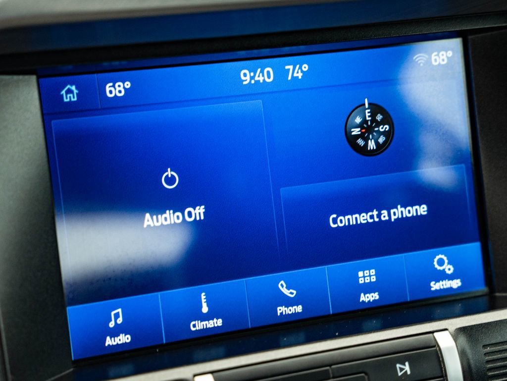 Used 2020 Iconic Silver Metallic Ford EcoBoost Premium image 29