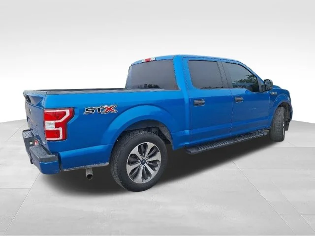 Used 2020 Blue Ford XL image 7