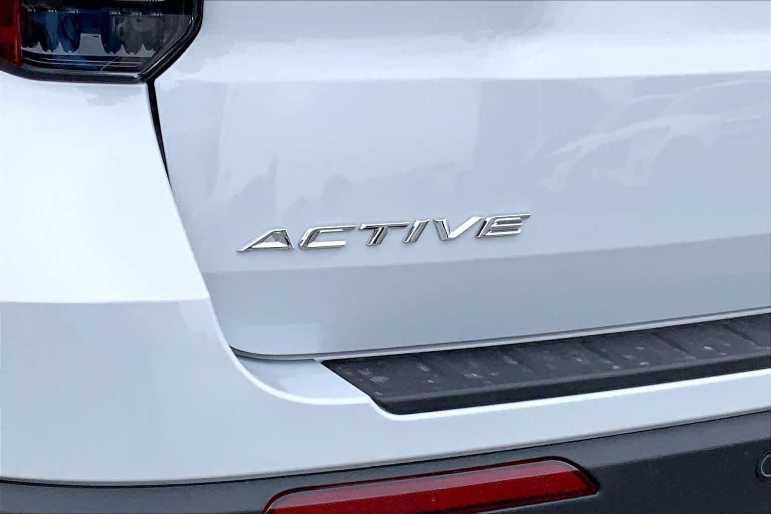 New 2026 Space White Metallic Ford Active image 14
