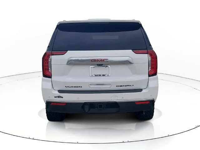 Used 2024 White GMC Denali image 6