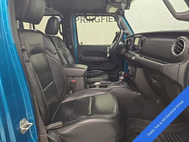 Used 2020 Bikini Pearlcoat Jeep Unlimited Sahara image 10