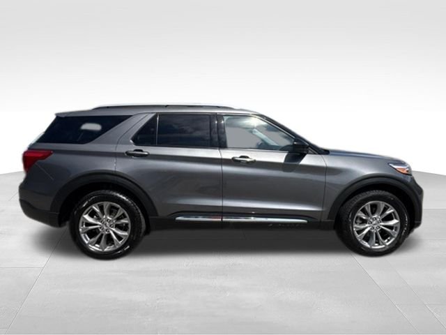 Used 2024 Gray Ford Limited image 8