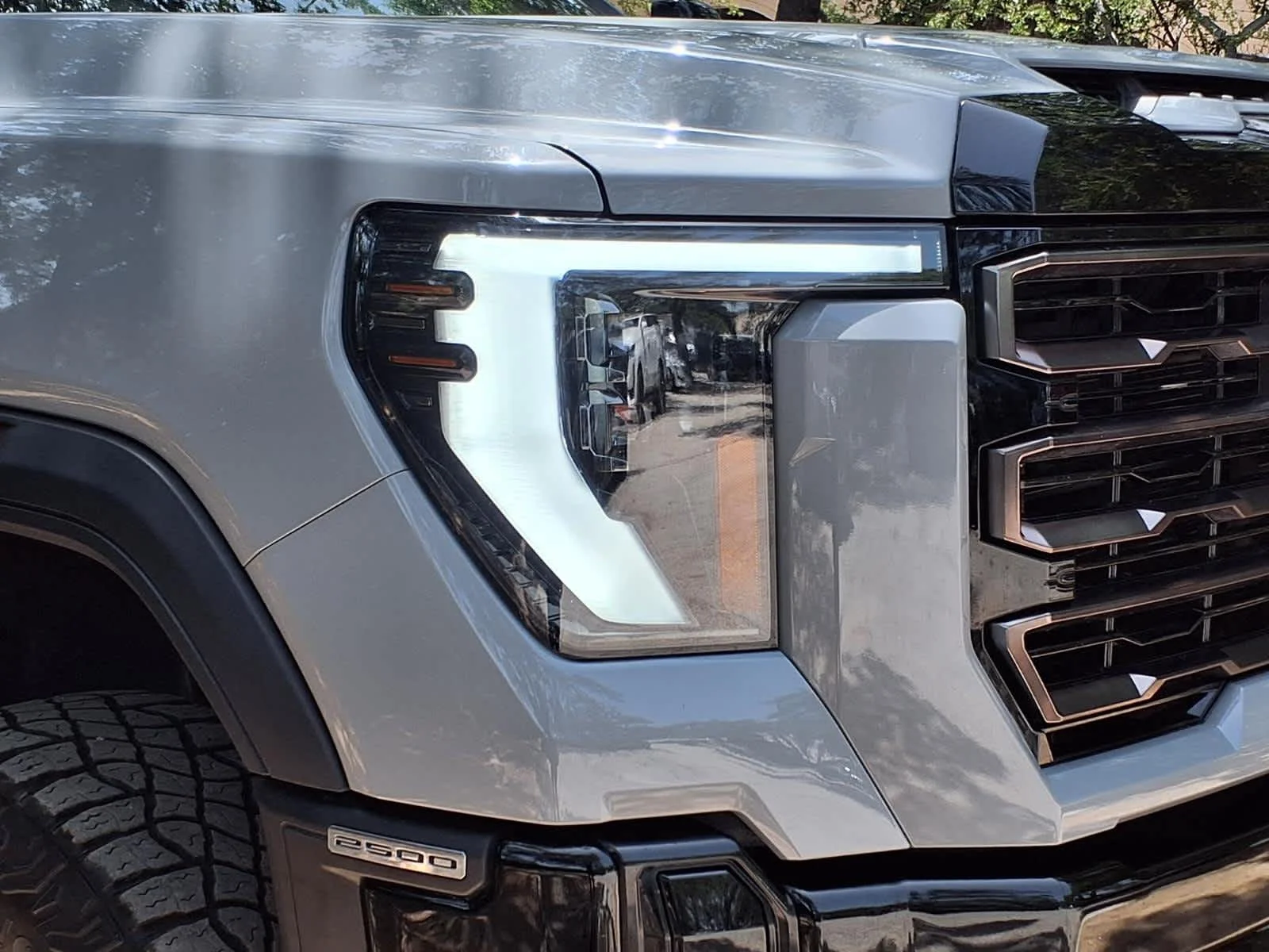 Used 2025 Thunderstorm Gray GMC AT4X image 9