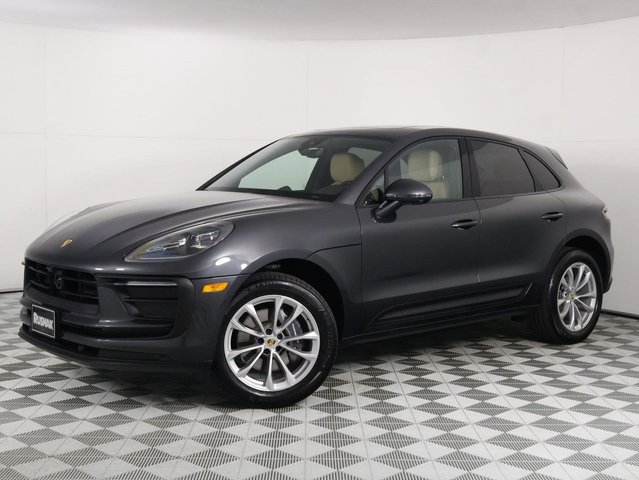 2026 Porsche Macan 