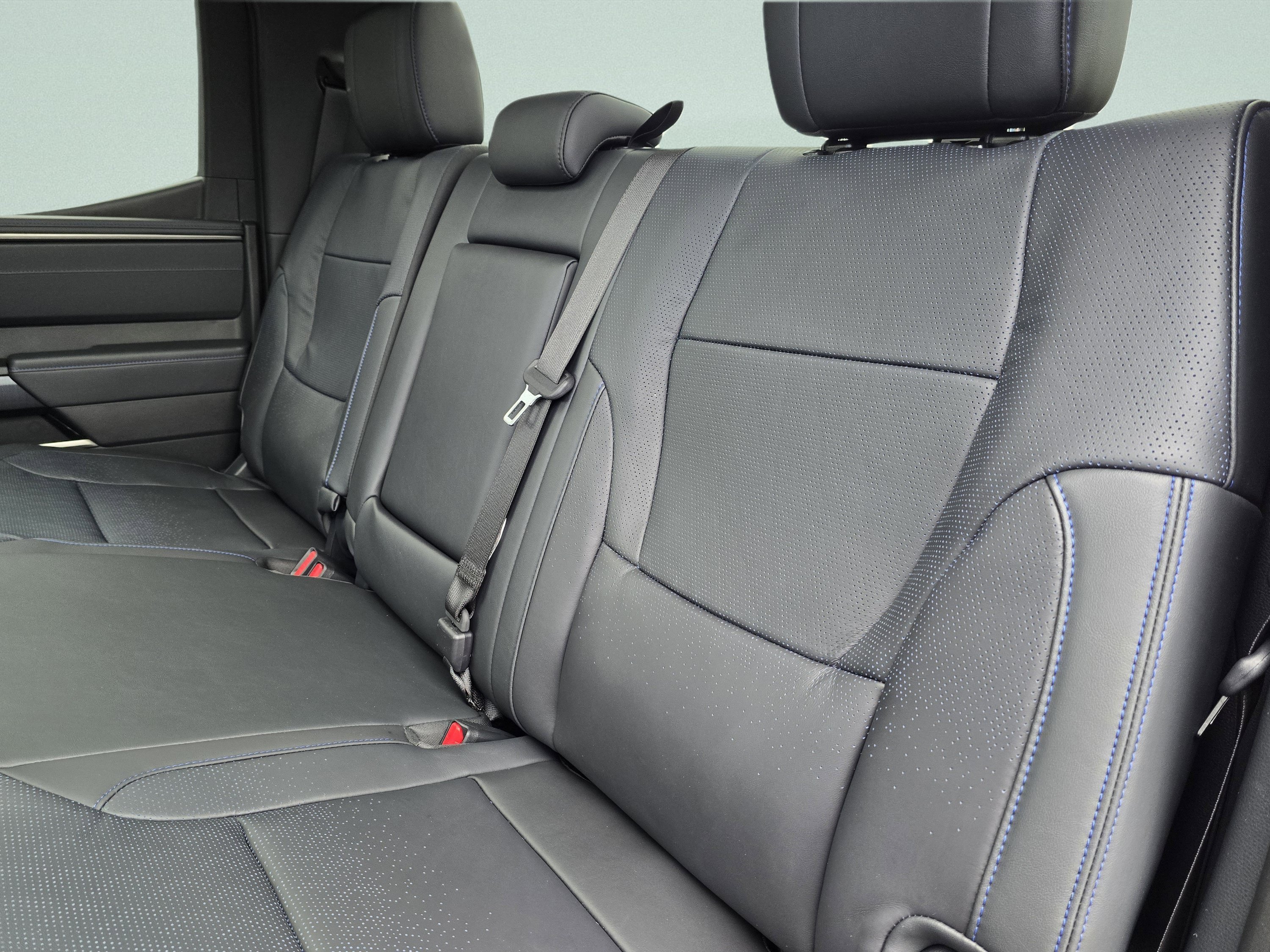 2026 Toyota Tundra Platinum - Photo 33