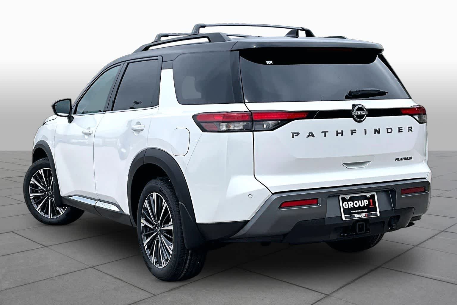 New 2026 Everest White Pearl TriCoat / Super Black Two-tone Nissan Platinum image 7