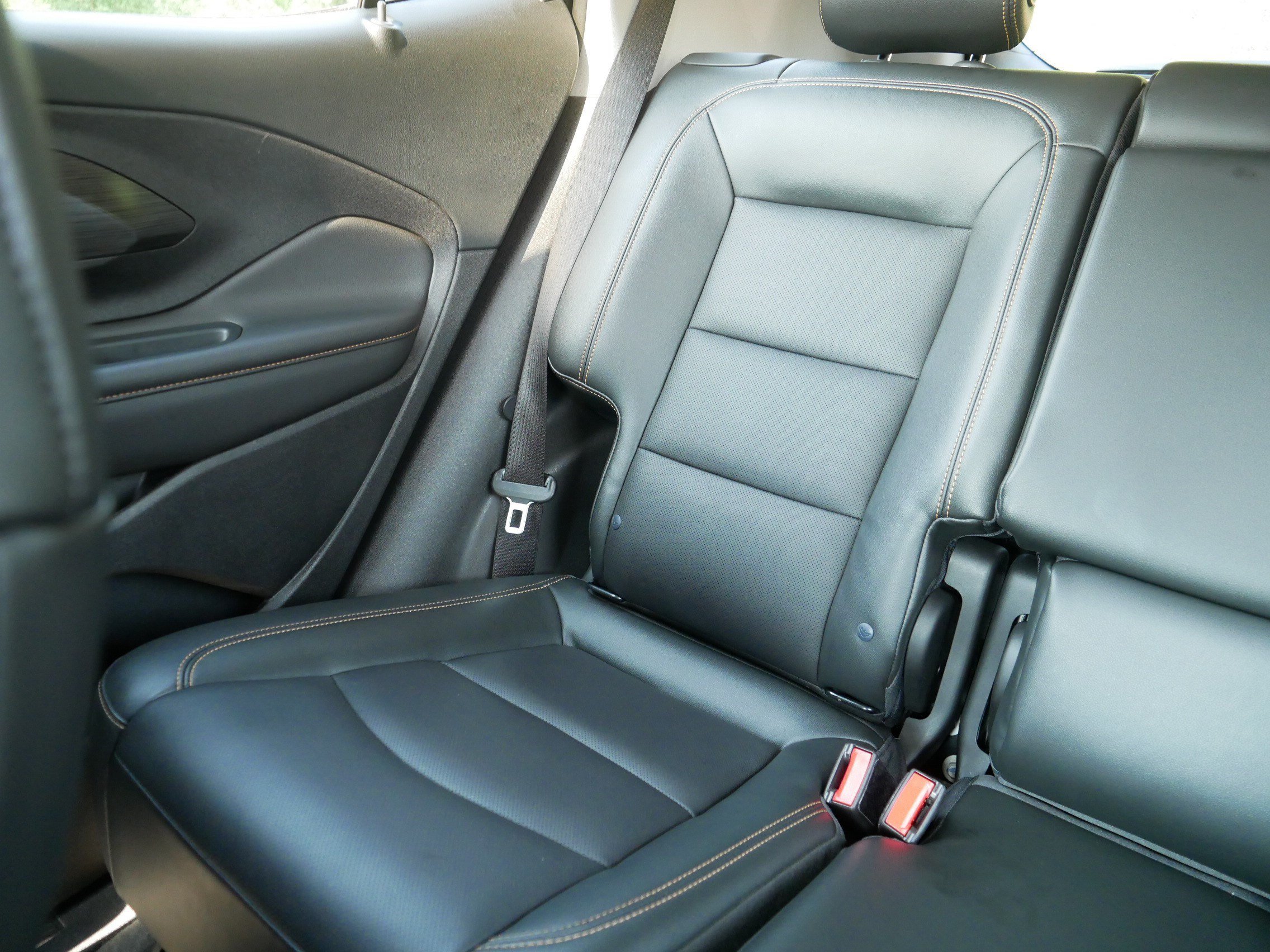 Used 2018 Summit White GMC SLT image 12