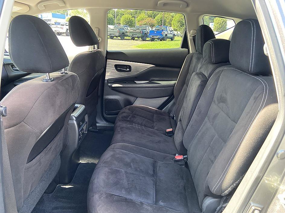 Used 2016 Gun Metallic Nissan S image 17