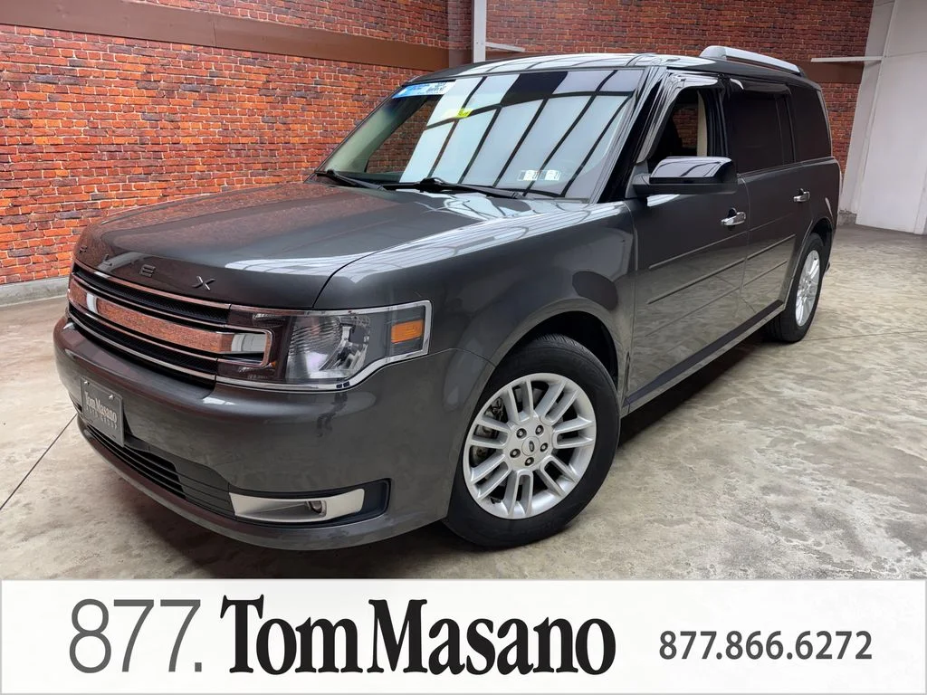 Used 2019 Magnetic Ford SEL image 1