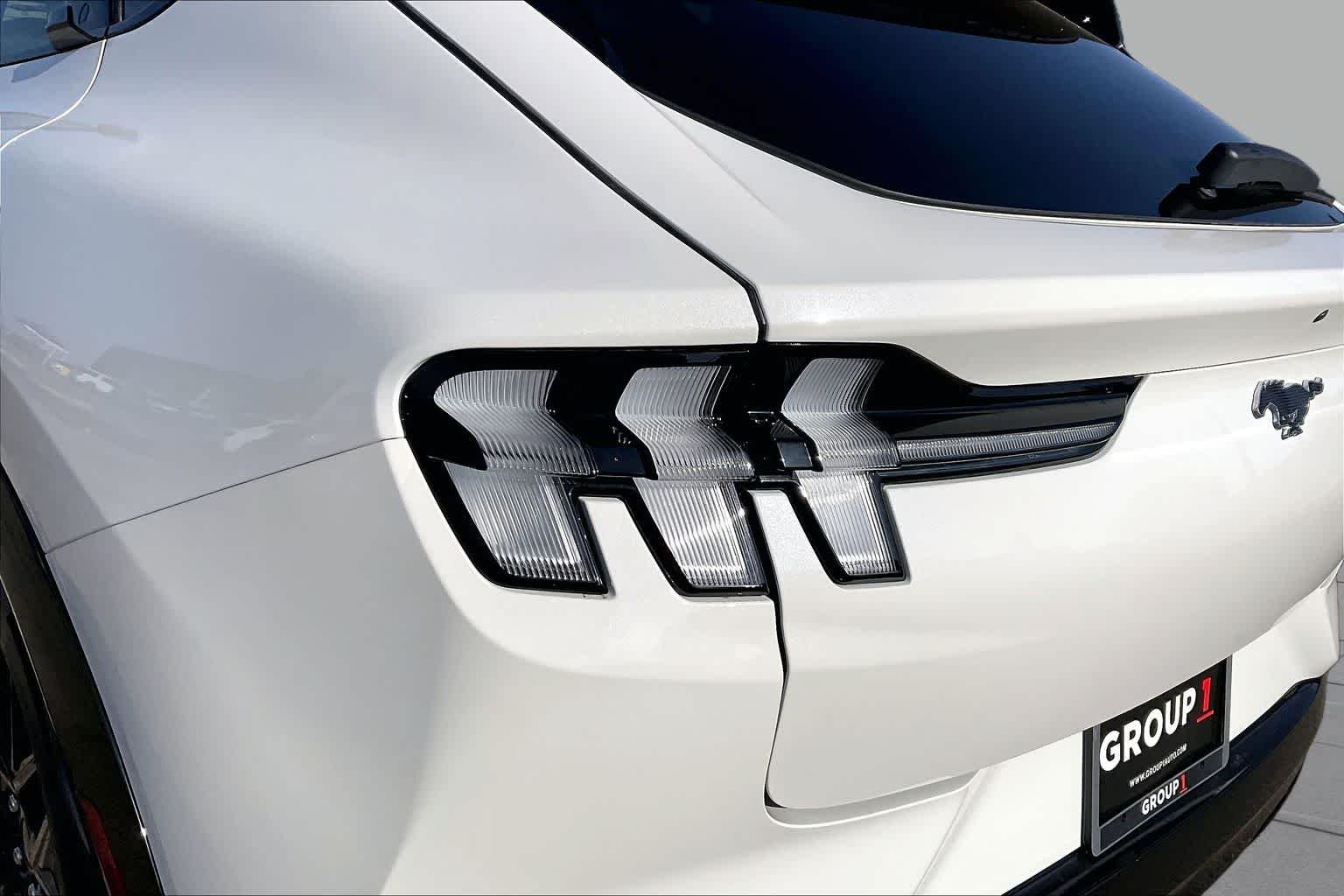 New 2026 Star White Metallic Tri-coat Ford Premium image 14