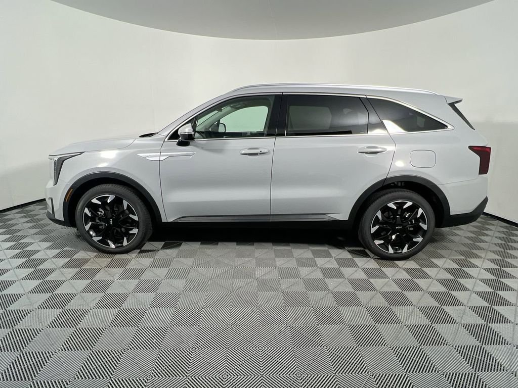 2026 Kia Sorento EX - Photo 8