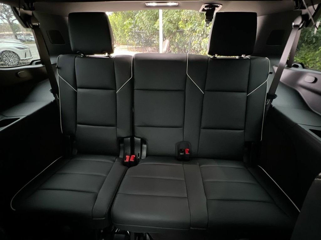 2025 Cadillac Escalade Premium Luxury - Photo 22