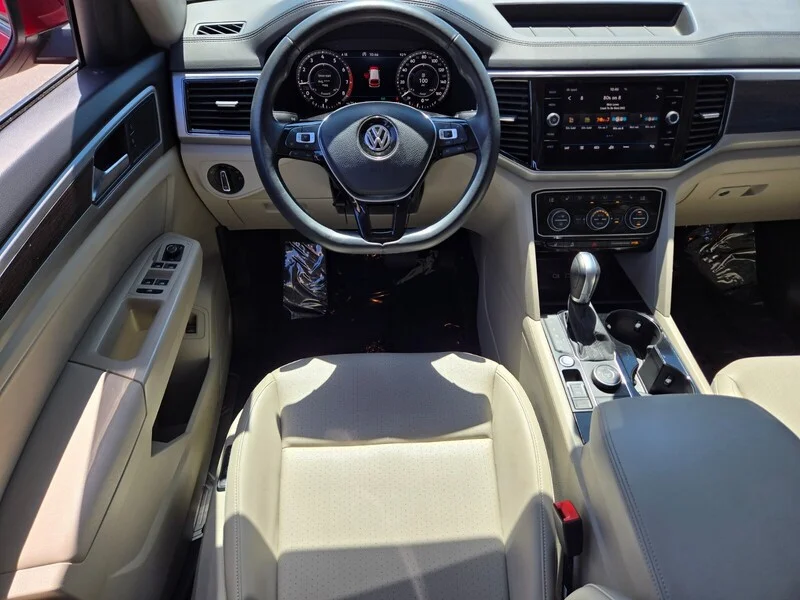 Used 2019 Red Volkswagen SEL image 10
