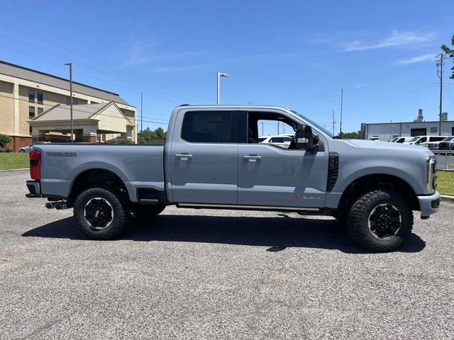 New 2026 Glacier Gray Metallic Tri-Coat Ford Platinum image 2