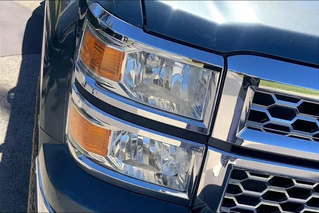 Used 2014 BLUE GRANITE METALLIC Chevrolet LT image 27