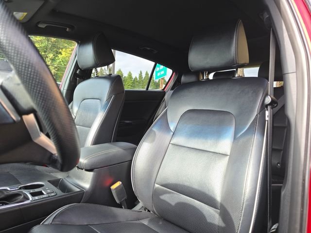 Used 2021 Hyper Red Kia SX image 21