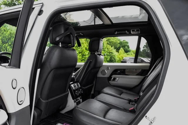 Used 2019 White Land Rover 5.0L V8 Supercharged image 49