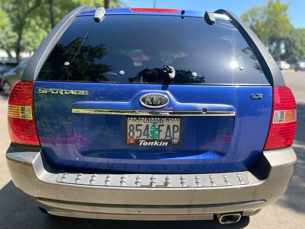 Used 2008 Blue Kia LX image 5