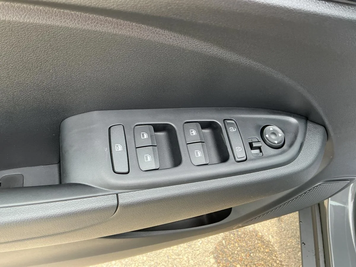 New 2026 Grey Hyundai Preferred image 16