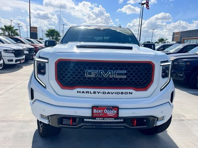 Used 2026 White GMC AT4 image 2