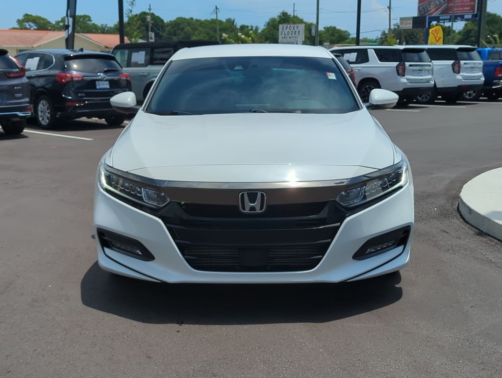 Used 2018  Honda Sport image 10