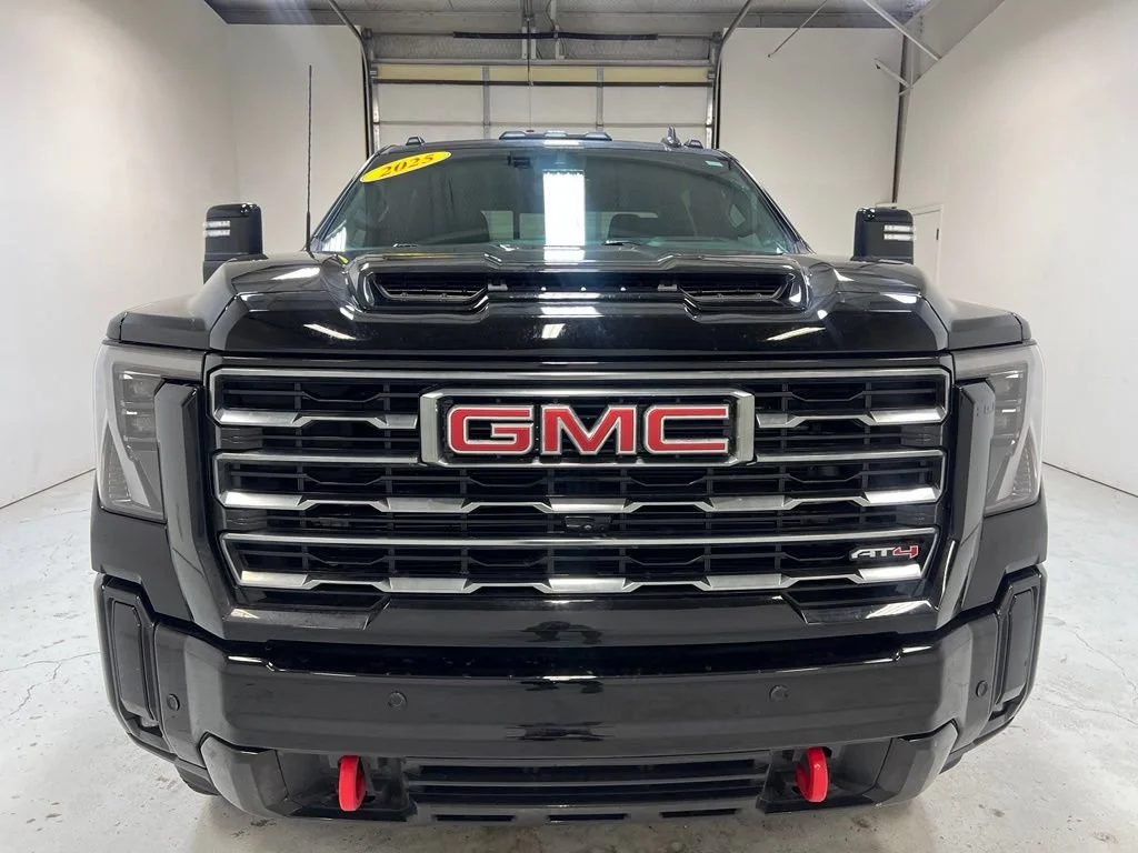 Used 2025 Onyx Black GMC AT4 image 13