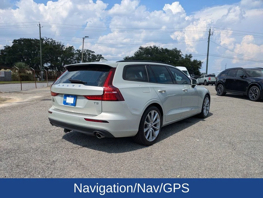 Used 2020 Beige Volvo T5 image 4