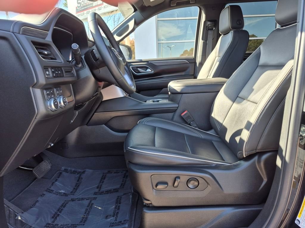 Used 2024 Black GMC Denali image 9