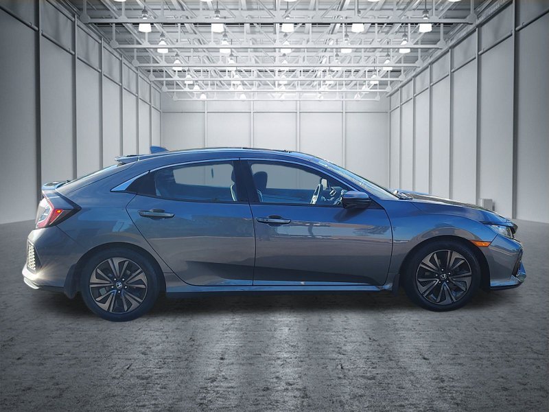 Used 2018  Honda EX image 5