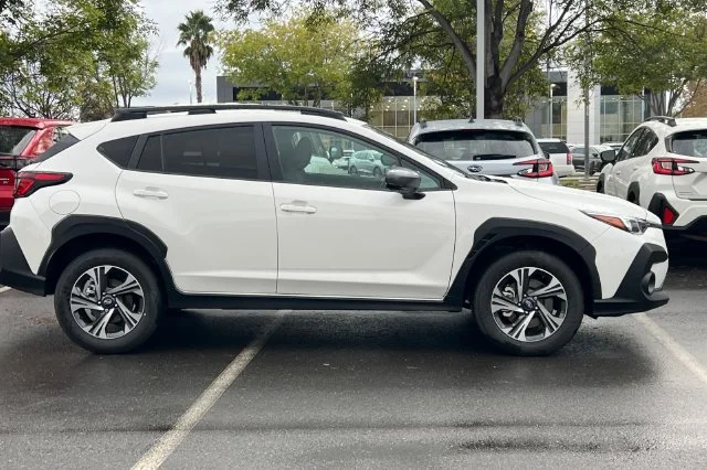 New 2027 CRYSTAL WHITE PEARL Subaru Premium image 3