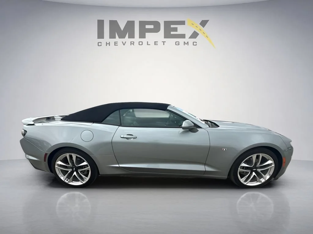 Used 2024 Sharkskin Metallic Chevrolet 3LT image 6