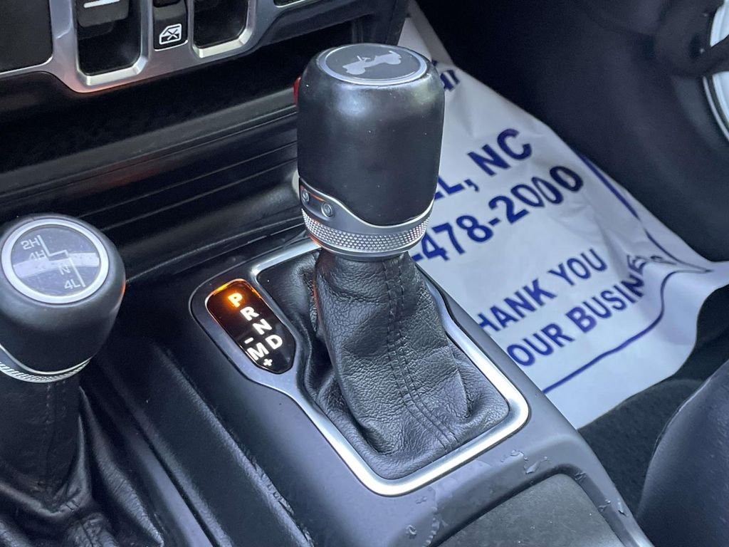Used 2021 White Jeep Unlimited Sahara Altitude image 28