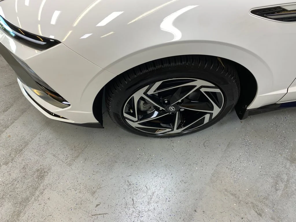 Used 2026 White Hyundai SEL Sport image 11