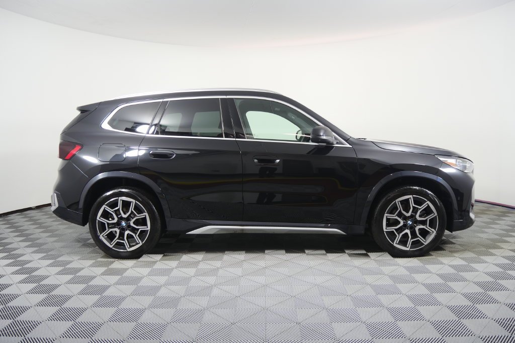 Certified Used 2026 Black Sapphire Metallic BMW xDrive28i image 3