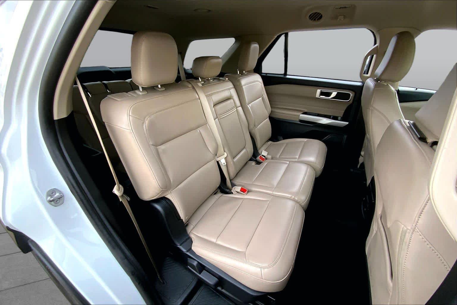 Certified Used 2024 Oxford White Ford XLT image 20