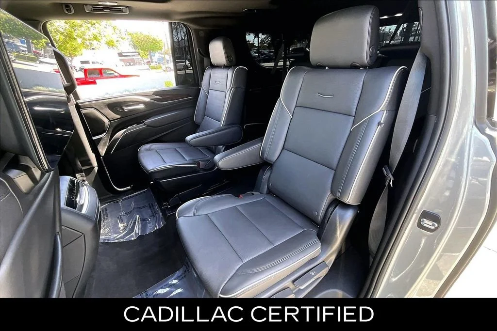 2024 Cadillac Escalade ESV Premium Luxury - Photo 19
