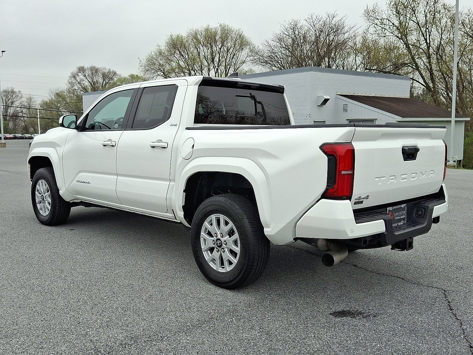 2024 Toyota Tacoma SR5 - Photo 5