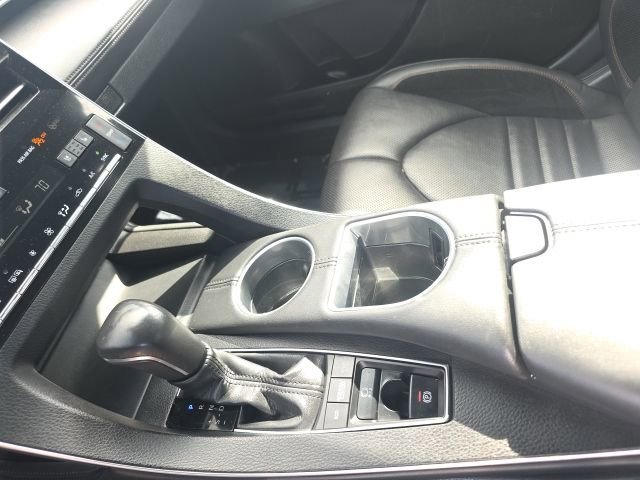 Used 2019 White Toyota XLE image 26