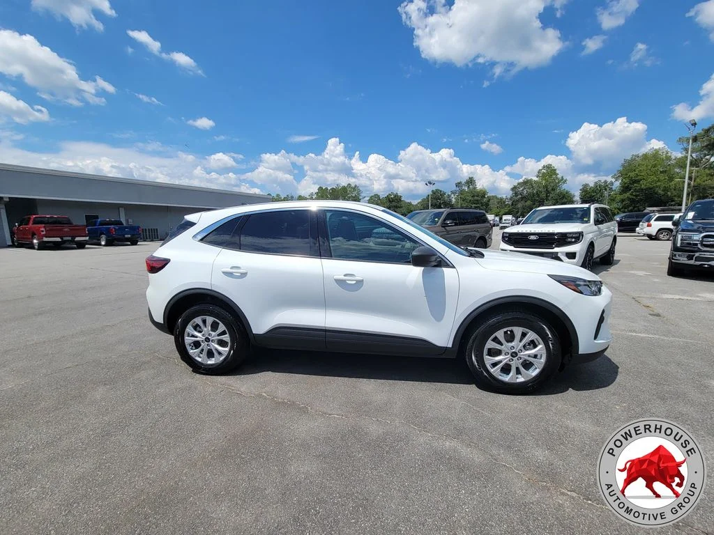 Used 2024 White Ford Active image 8