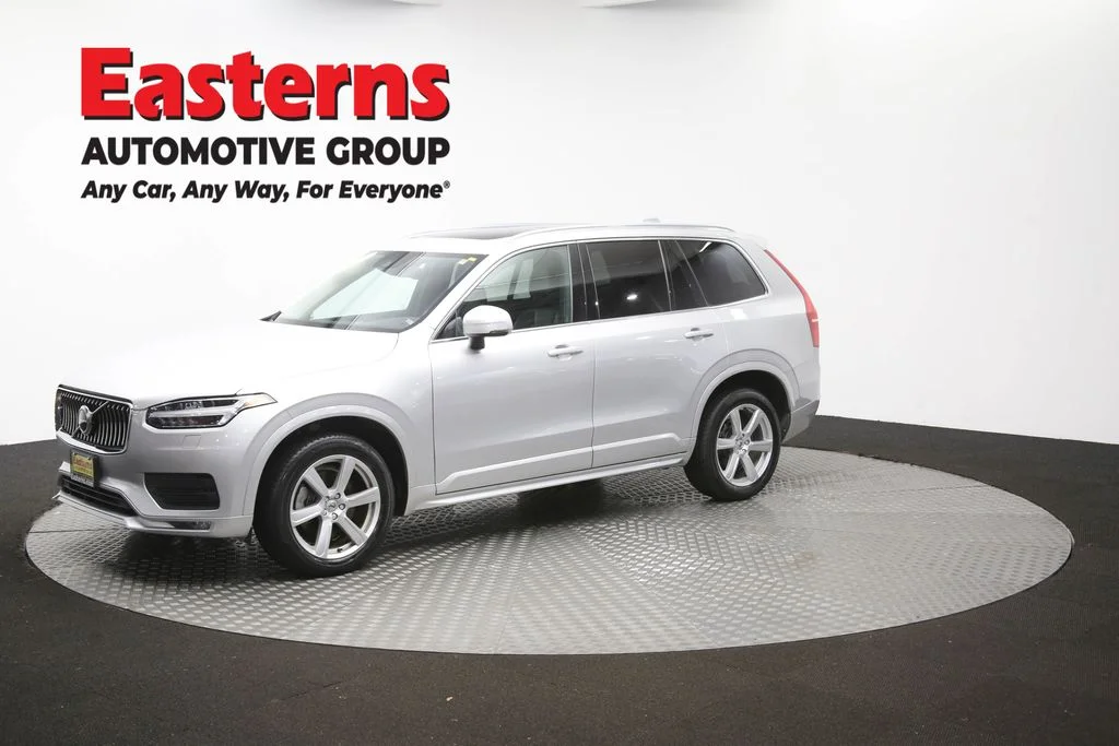 Used 2022 Gray Volvo T5 Momentum image 58